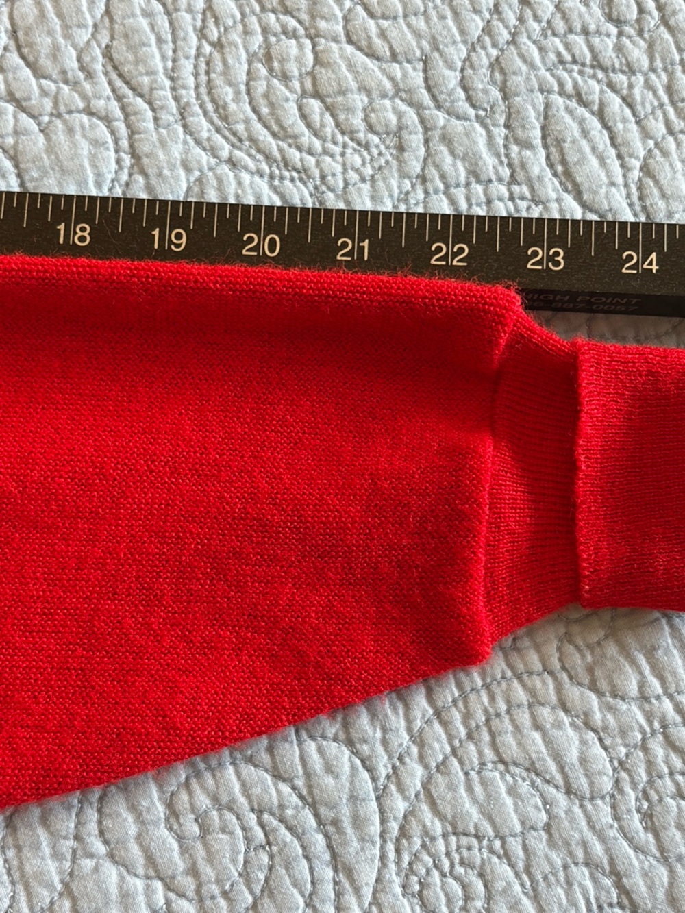Izod Men’s Bright Red V-Neck Button Cardigan Vintage - Picture 7 of 10